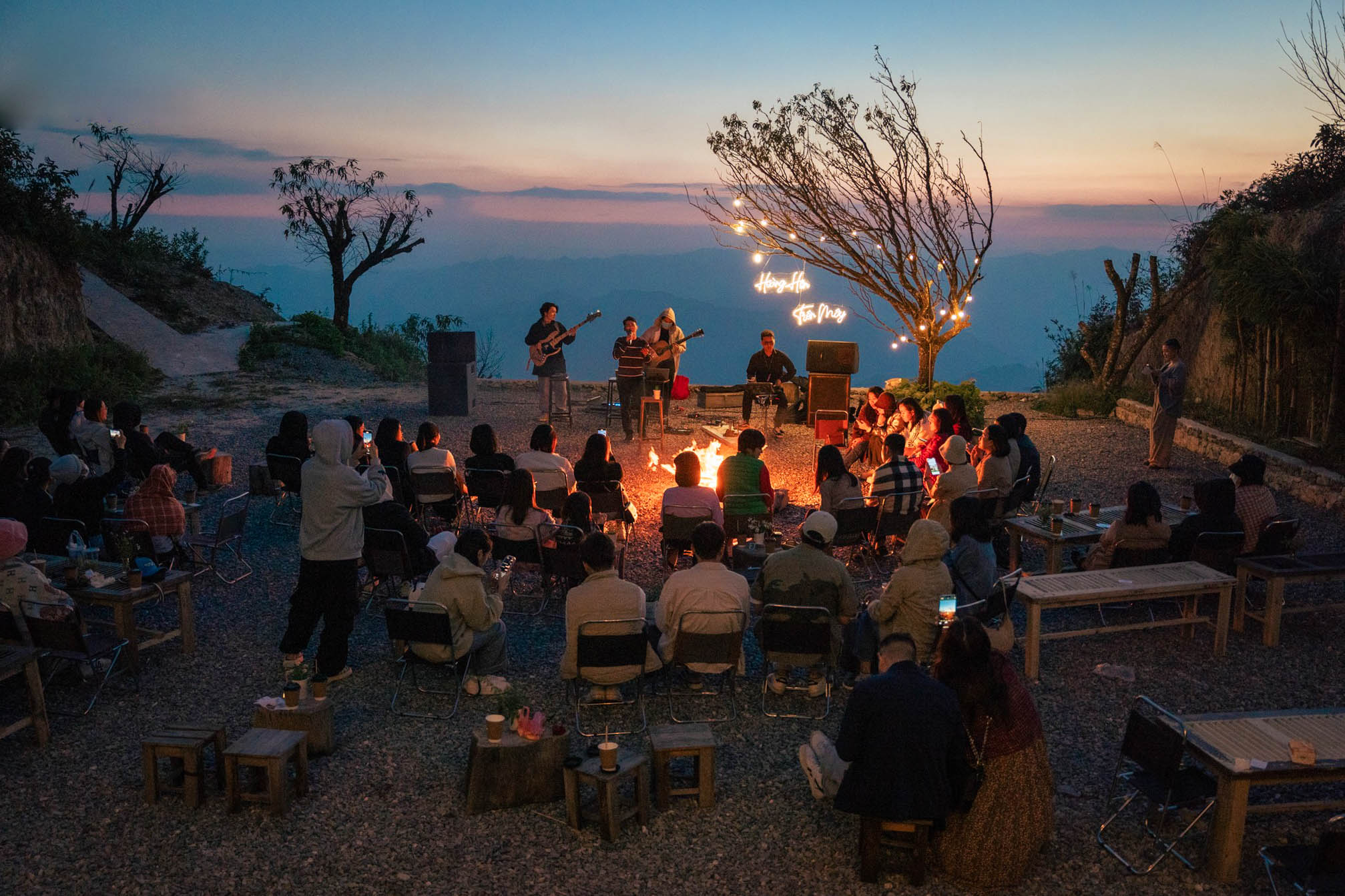 Tour săn mây Tà Xùa – acoustic